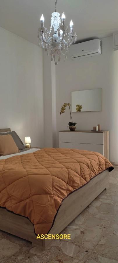Appartamento Delizioso Con Terrazzo In Centro-Delicious Apartment With Terrace ซานเรโม ภายนอก รูปภาพ